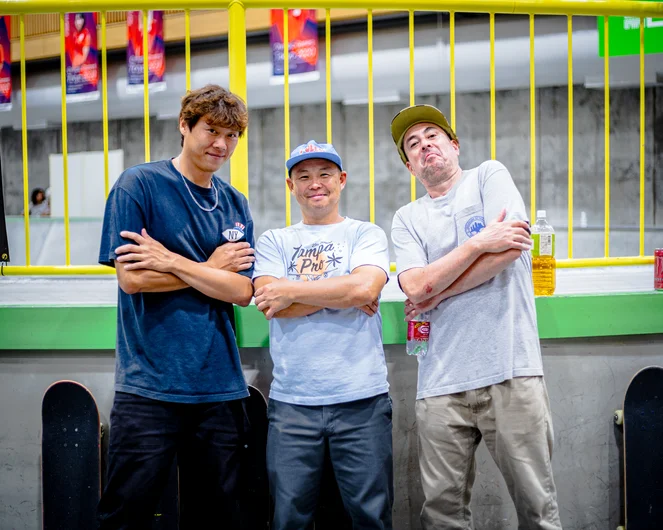 Welcome to the finals! That's our friend Daisuke, Japan's Olympic Skate coach, in the middle. Daisuke is the dude that made Damn Am Japan happen.


<!--damnamjapan2023mensfinals-->