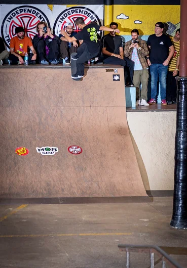 <!--pro20finals-->
Southbay Powerhouse. Mason Silva pops up to Lipslide.
