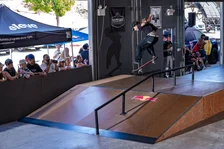 Gap One Foot Back Li