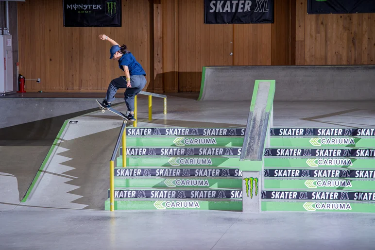 Miyuu backing up Yumeka with a front blunt to end her run.

<!--damnamjapan2023womensqualifiers-->