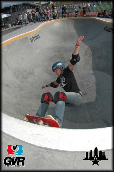 etnies Goofy vs Regular Bowl Jams