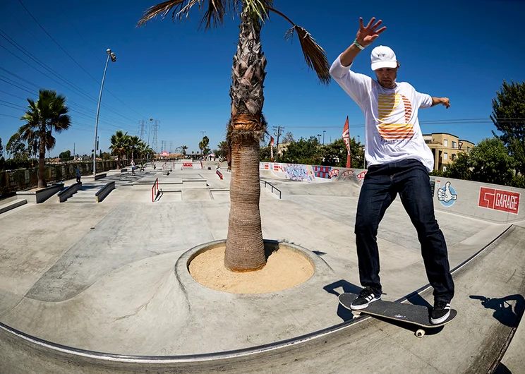 <!--dawwroadtrip16-->

SCCCRREEEETTTCCHHH!!!  Jordache Hoffart puts the tires down for some front lippage.