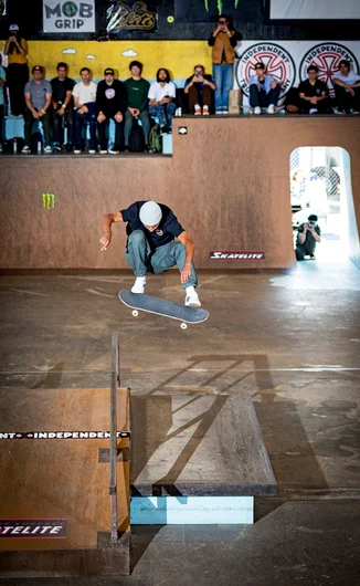 <!--pro20saturday-->

Then he Frontside Flips to flat.

