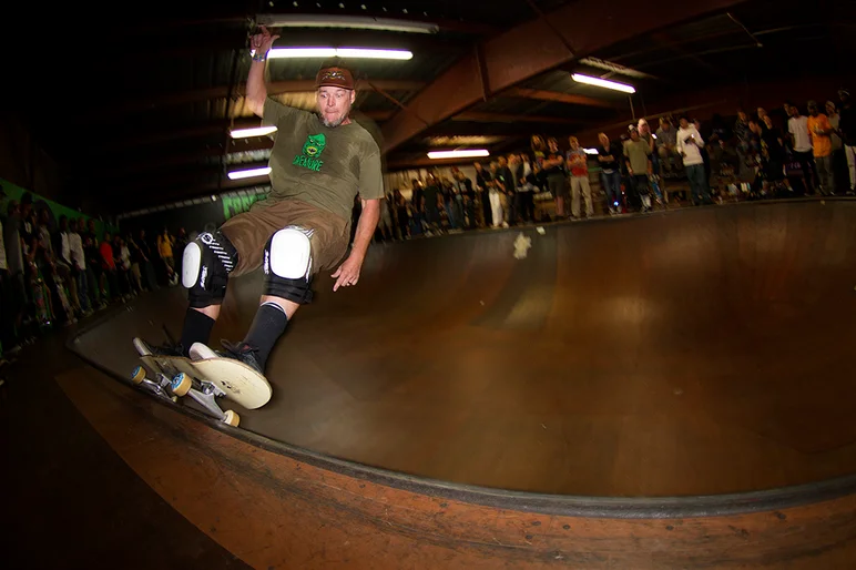 <!--am16frinight-->

Jimmy Dennis - FS 50-50.