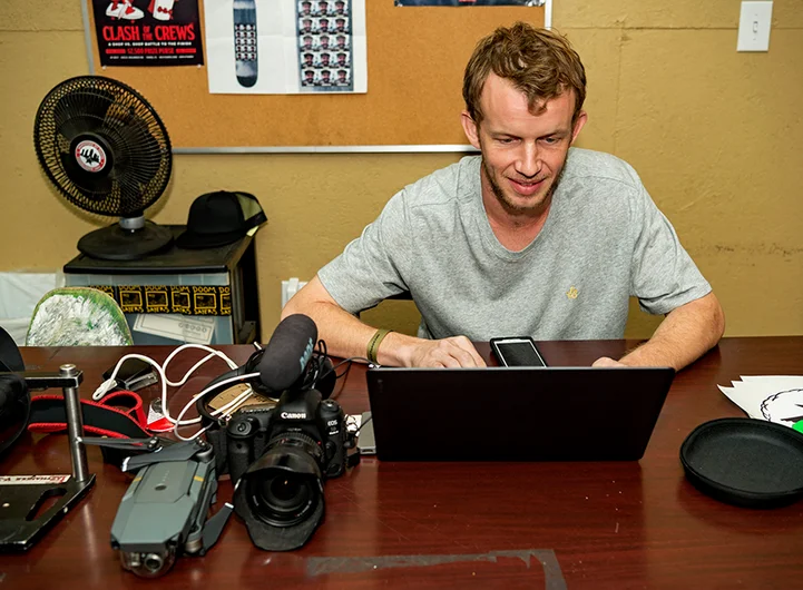 <!--am17satquals-->

Before going into a long day of filming bangers and hammers, Frank Branca checks the SPoT site for new photos and footage; as you should too!