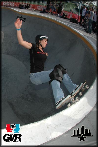 etnies Goofy vs Regular Bowl Jams