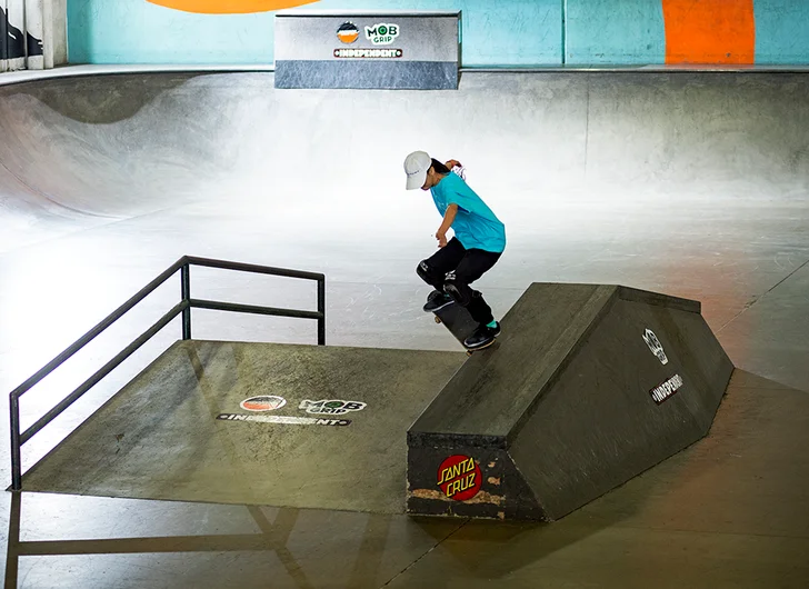 <!--dala19quals-->

Sora Yamawaki keeps the knees protected on a A-Frame Crooked Grind.
