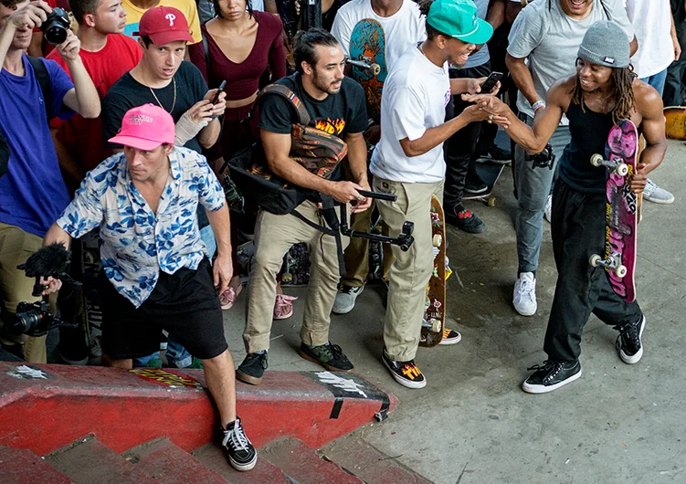 <!--danyc17-finals-->

Markus hypes up the crowd.