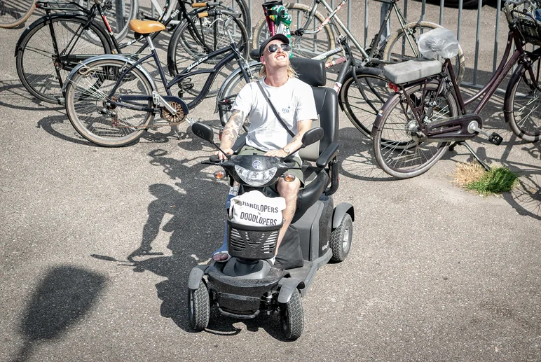 Down but never out, Woody takes in some sunshine.

<!--damnambreda22finalsphotos-->