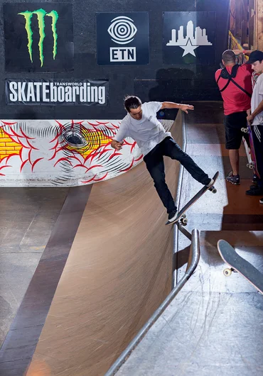 <!--pro18-sat-->

Noseblunt Slides down the Escalator look fun, Braulio Sagas knows how to have a good time.


