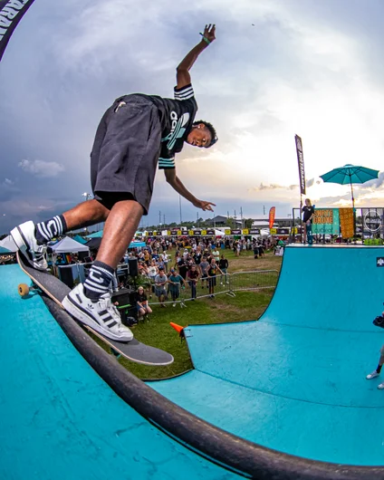 Keenan with the backsmith wrapping around my lens. Wish it was a little more in focus but hey a photo is a photo!

<!--floridagrovesfest23-->