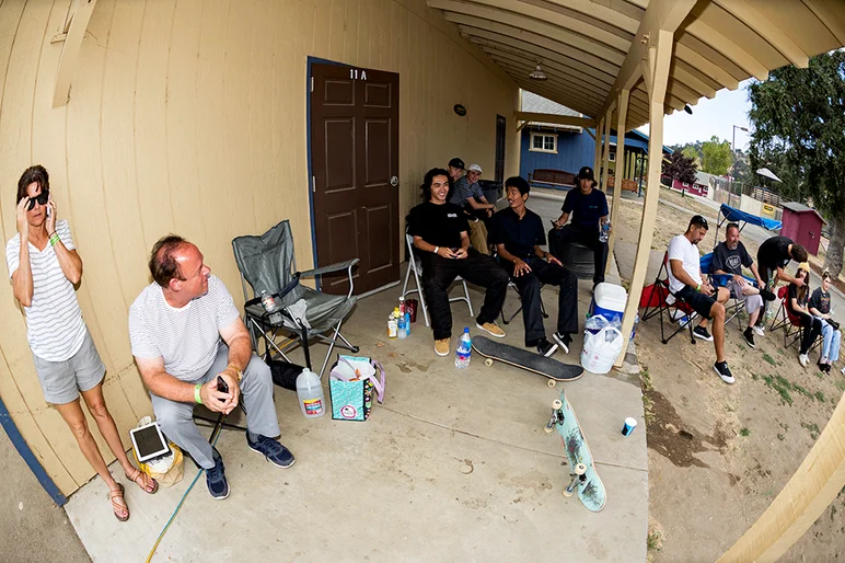 <!--daww17finals-->

Corner crew up in the house.