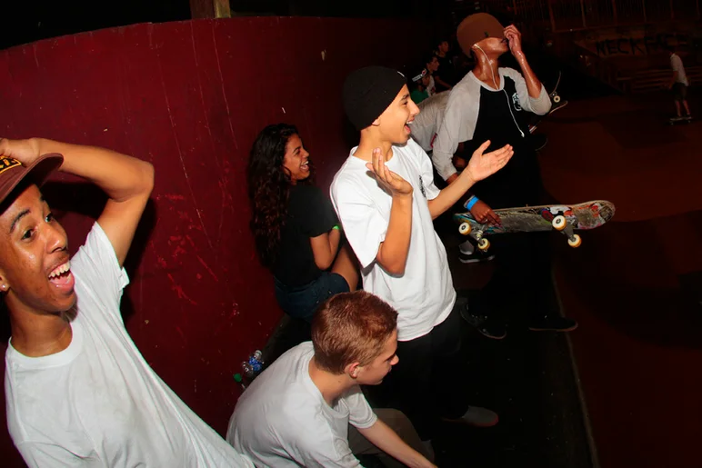 <!--soj15-->

The crowd was loving the Sponsored division. On to the Finals.