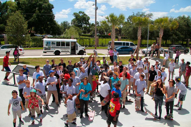 <!--gsd16-->

Product toss thanks to DC and our other sponsors.