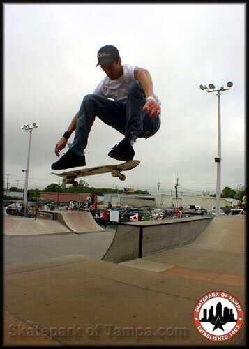 AJ - frontside flip