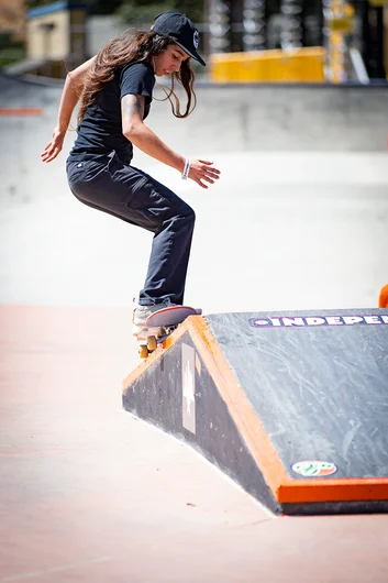 <!--daww19finals-->

Rosa Navarro takes Switch Fity upward.
