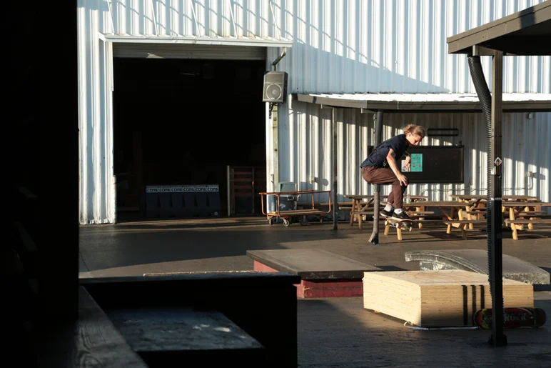 <!--procoursedemo20152-->
Eric McKenney takes a time out to get loose out in the courtyard. Skate Every Damn Thing.