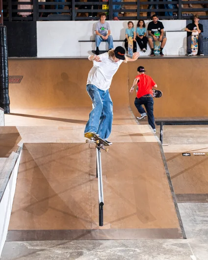 Followed by a fully pinched back 5-0 down the rail.

<!--harvestjam2022-->