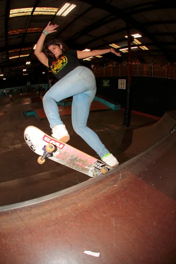 <!--sr16-->

Fabiana Delfino has style and grace. Pivot Fakie going faster than ever.