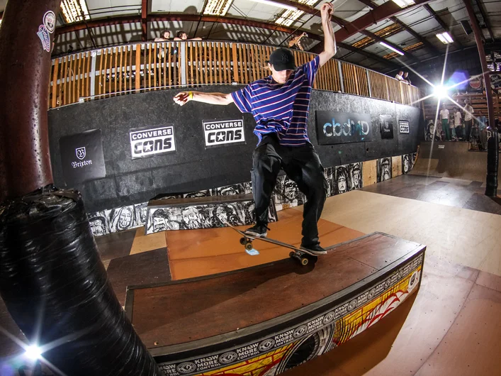 <!--hj19photos-->

Jack Wahl : SWITCH Front Nosegrind
