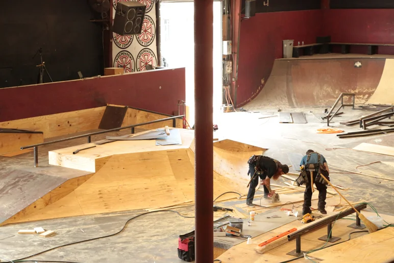 <!--procoursedemo20152-->
Back again for another update on the Pro Course construction. Things are moving right along and this thing should be finished any day now. That's Allen and Gene putting the beard power into full effect.