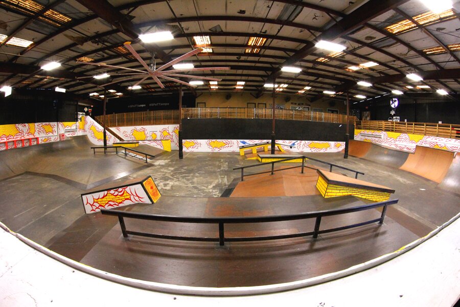 Andrew Schoultz Paints The Pro Course