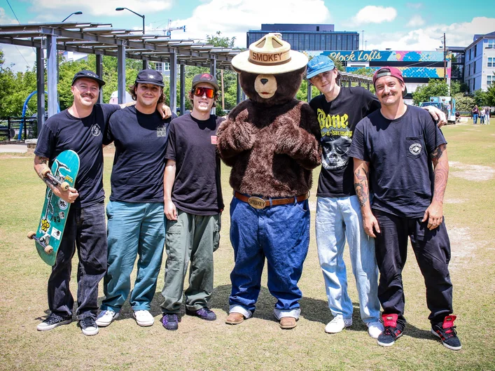 Had to take advantage of the Smokey the Bear photo opp. 

<!--atl2023trip-->