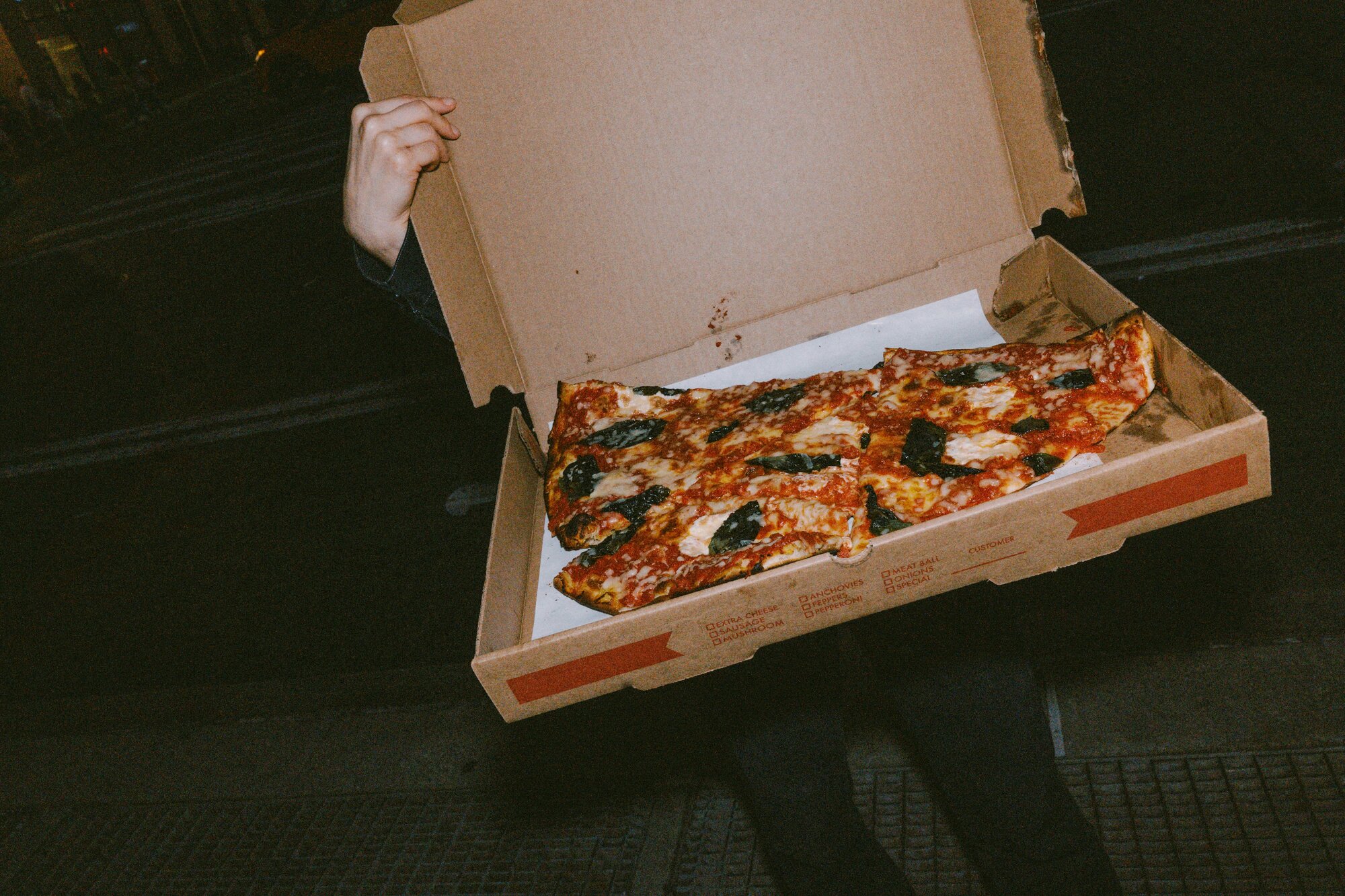 Munchies: Warum bekommt man von Cannabis Heißhunger?