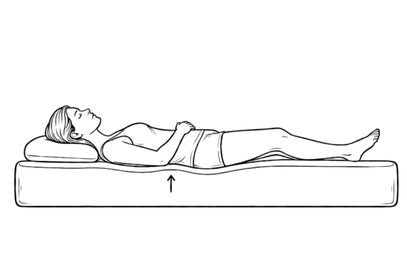 Tegnet illustration af en kvinde der sover på ryggen, så man med pilen kan se hvor trykket er på kroppen.