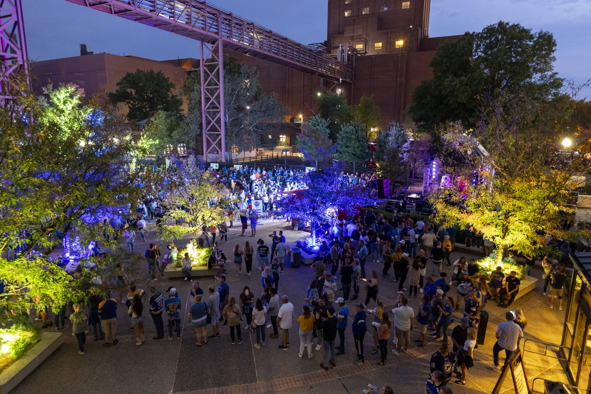 Anheuser-Busch to Host Second-Annual Blues & Brews Event to  Celebrate Commitment to St. Louis and Kick Off the St. Louis Blues Season