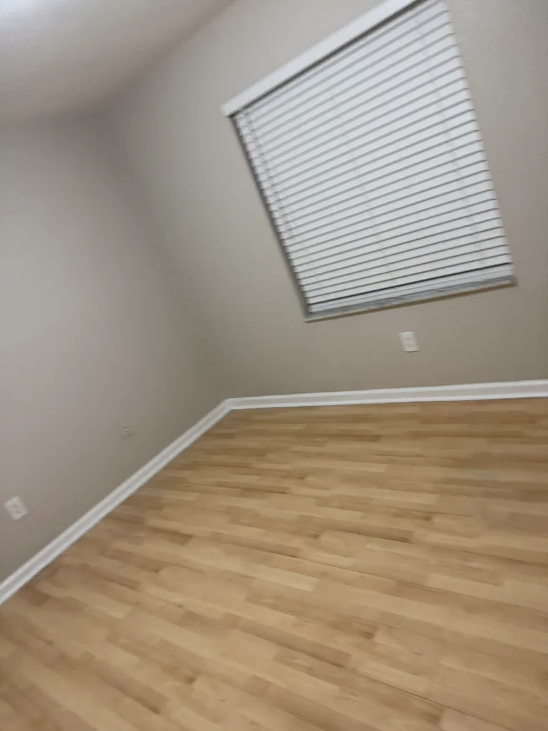 Smooth glossy epoxy floor in a garage