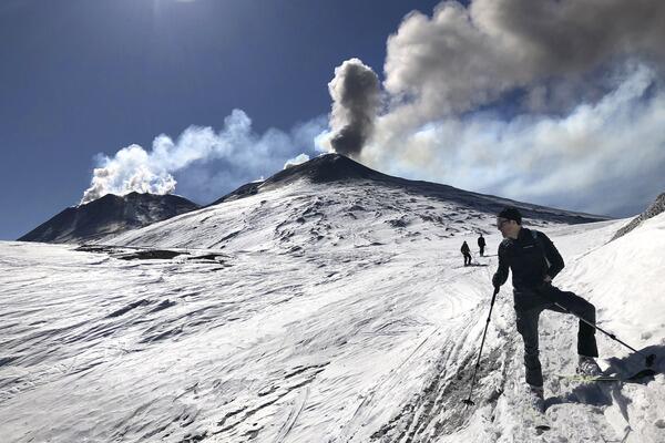 mount etna skiing in sicily