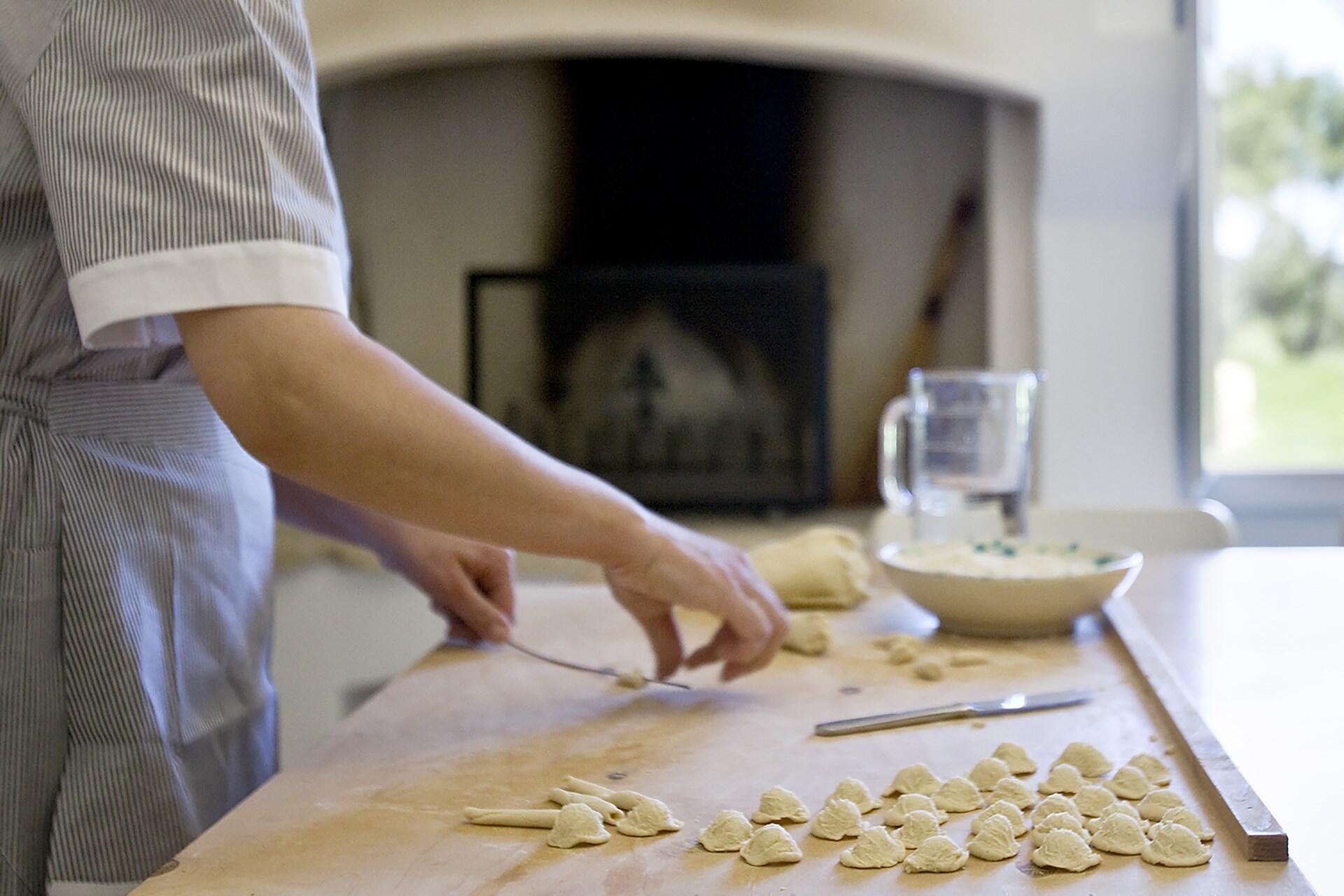 Traditional Pasta Dishes and Food Culture in Sicily & Puglia