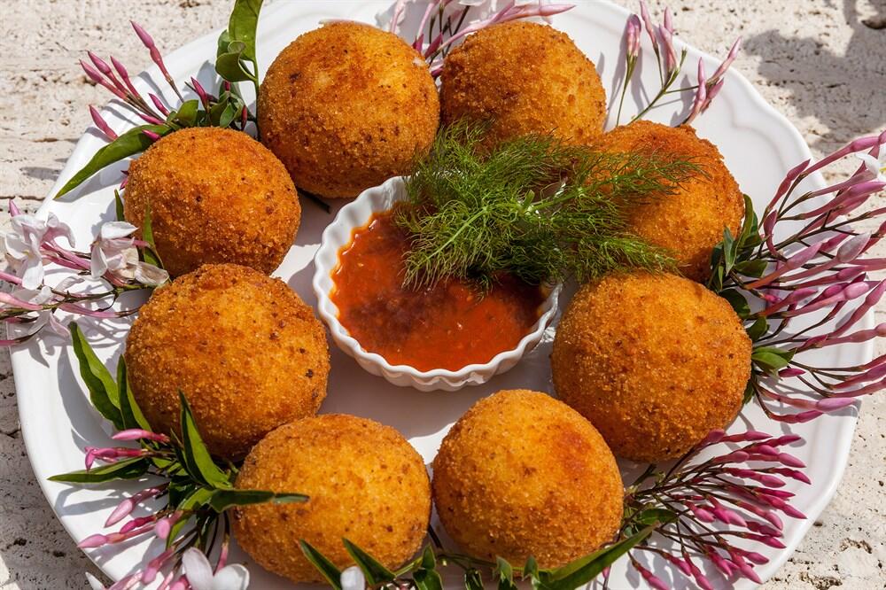 Arancine Sicilian Recipes The Thinking Traveller
