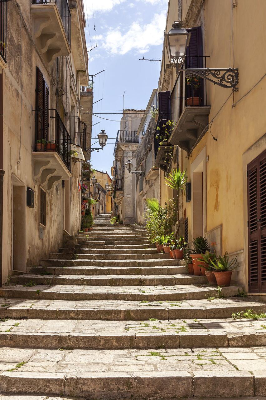 Visiting Chiaramonte Gulfi, Sicily