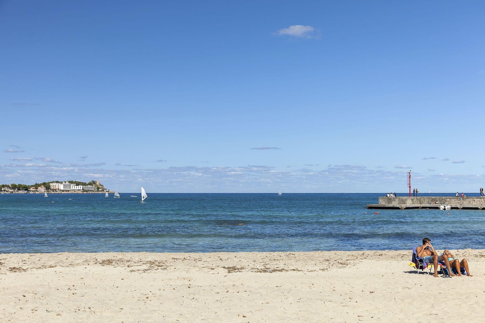 mondello beach palermo