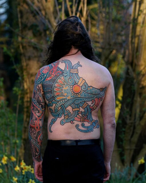 Isar Oakmund Colorful Back Piece