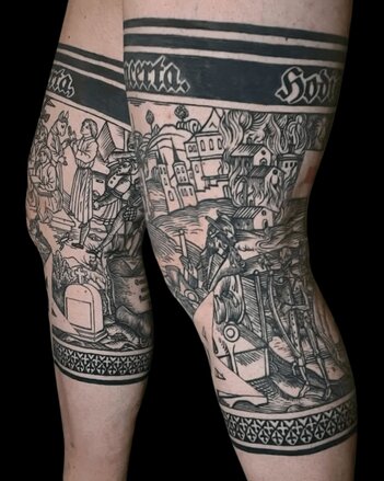 Yvonne Ziegler Blackwork Tattoos on knees