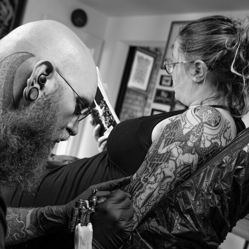 Isar Oakmund Tattooing