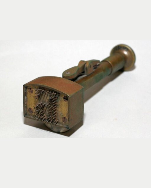 Spring-loaded branding tool