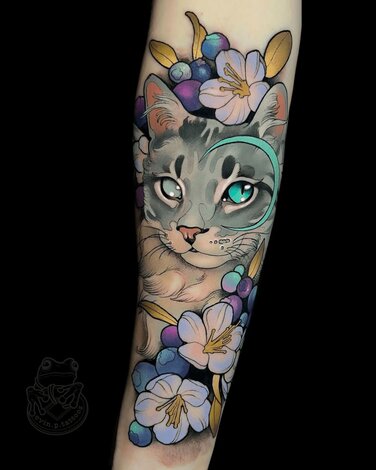 Evin Pfaff Colorful Cat and Flowers tattoo