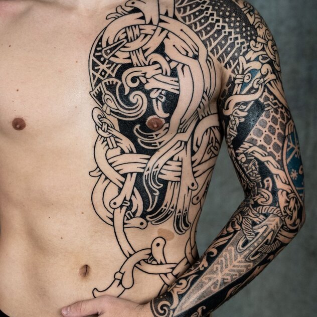 Blackwork Shoulder Piece