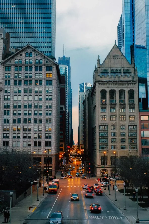 Street view of S Michigan Ave, Chicago, Illinois.