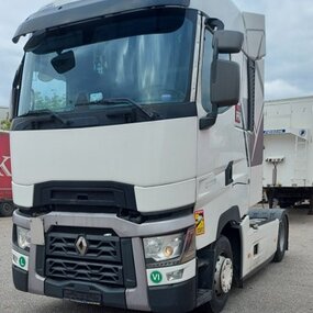 Sell used Renault T Truck tractor