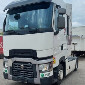 Sälj begagnad Renault T dragbil