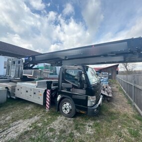 Venda un camión usado Mitsubishi Fuso 9c18