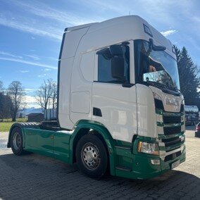 Sälj begagnad Scania dragbil