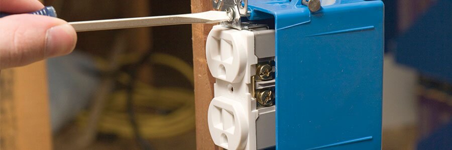 Electrical banner