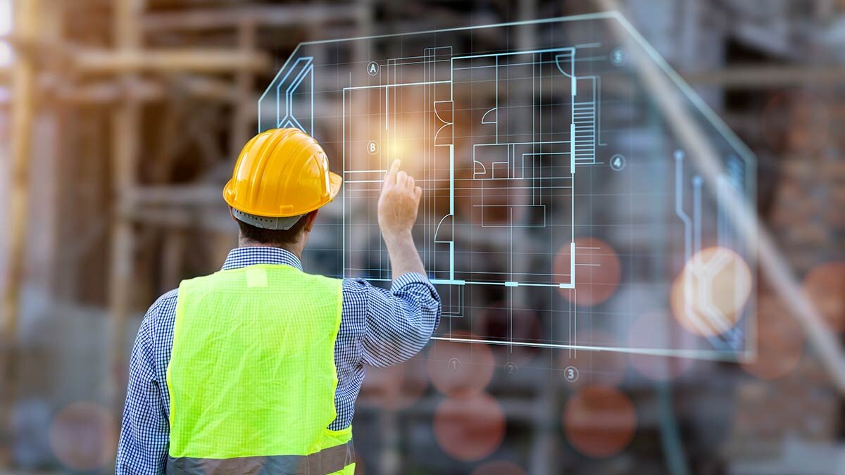 What Is a Smart Helmet? How Wearable Safety Tech Is Changing Jobsites