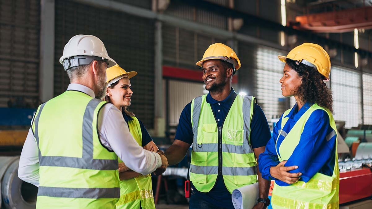 7 Signs It’s Time to Hire More Employees in Construction or Manufacturing
